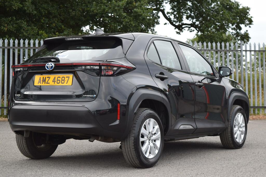 Toyota Yaris Cross 1.5 Hybrid Icon Cvt AMZ4687 Black #4