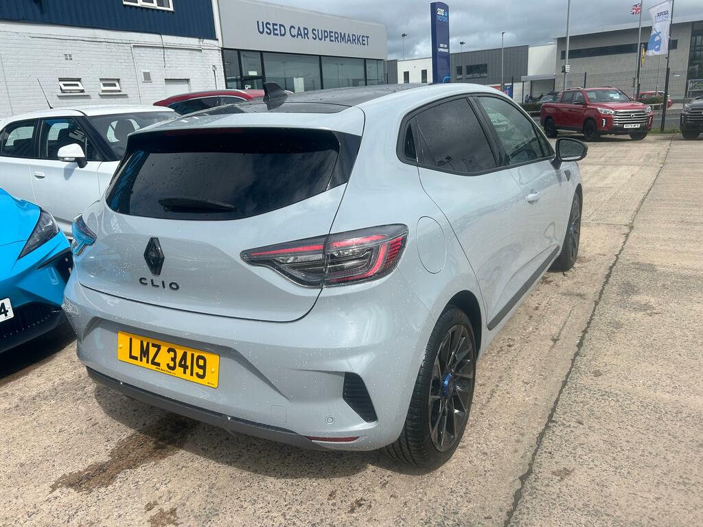 Renault Clio 1.6 E-tech Full Hybrid 145 Esprit Alpine LMZ3419 Grey #5