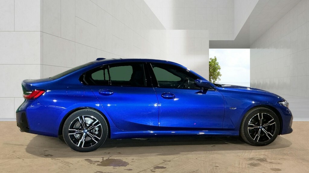 BMW 3 Series 330E M Sport Step YB72RXL Blue #2