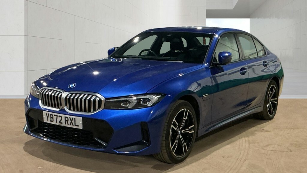 BMW 3 Series 330E M Sport Step YB72RXL Blue #3