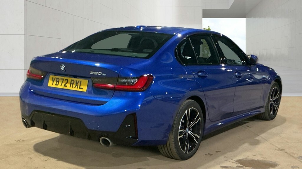 BMW 3 Series 330E M Sport Step YB72RXL Blue #4
