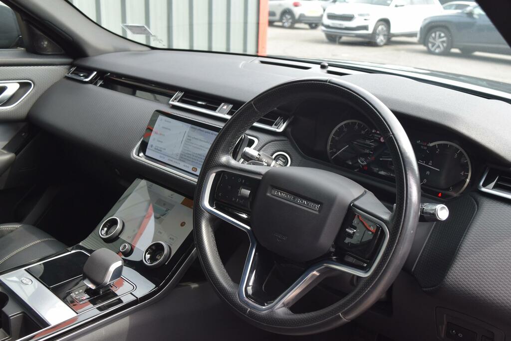 Land Rover Range Rover Velar 2.0 D200 R-dynamic S LA71AOL Black #3