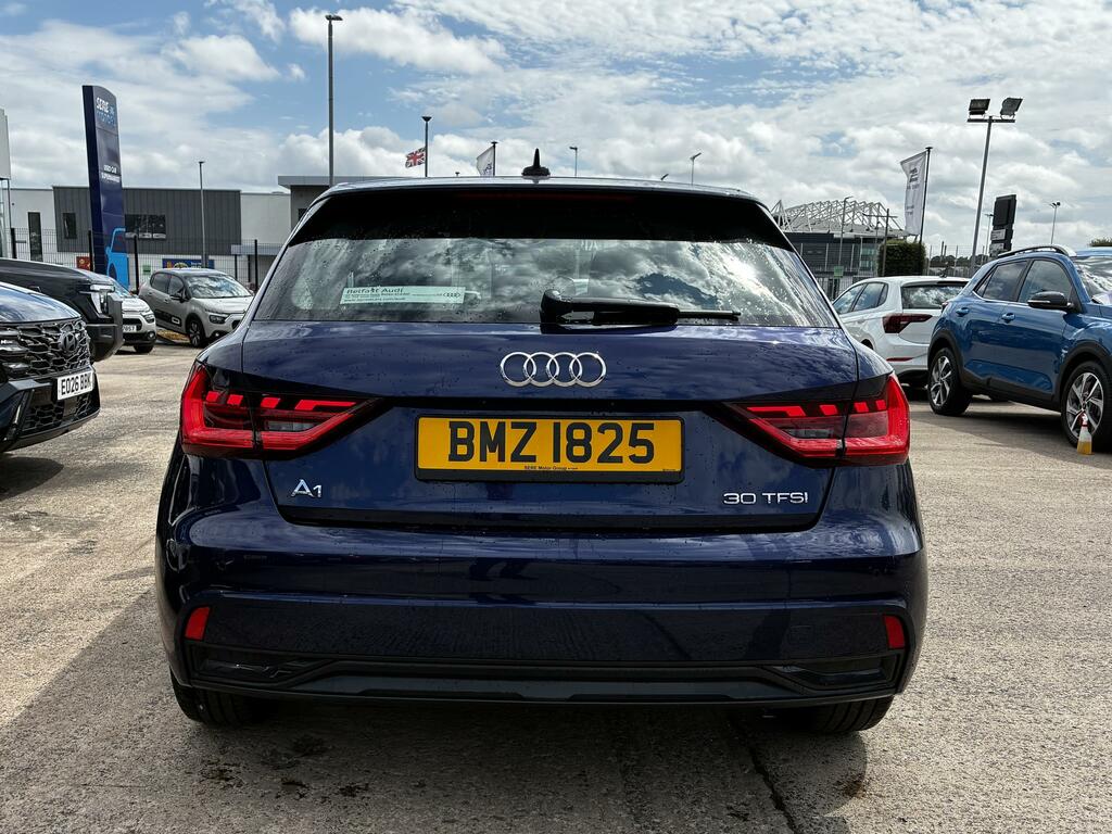 Audi A1 30 Tfsi 110 Sport BMZ1825 Blue #4