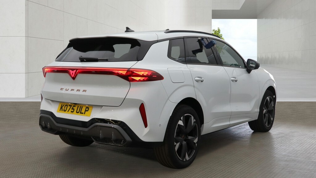 Cupra Terramar 1.5 Etsi 150 V2 Dsg White #4