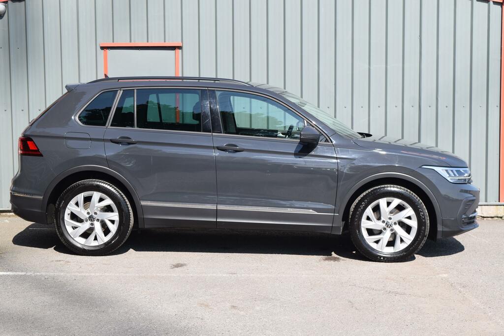 Volkswagen Tiguan 1.5 Tsi 150 Life Dsg BX22FYH Grey #2
