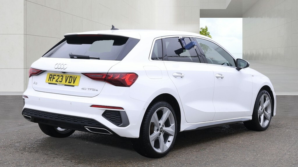 Audi A3 40 Tfsi E S Line S Tronic White #4