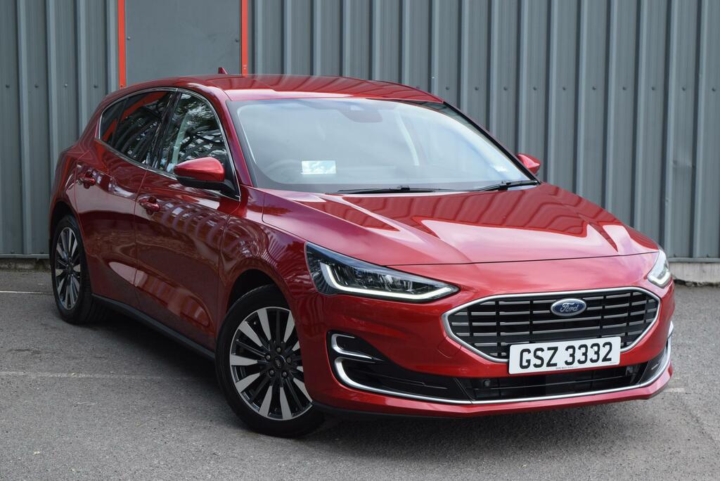 Ford Focus 1.0 Ecoboost Hybrid Mhev 155 Titanium Vig Red