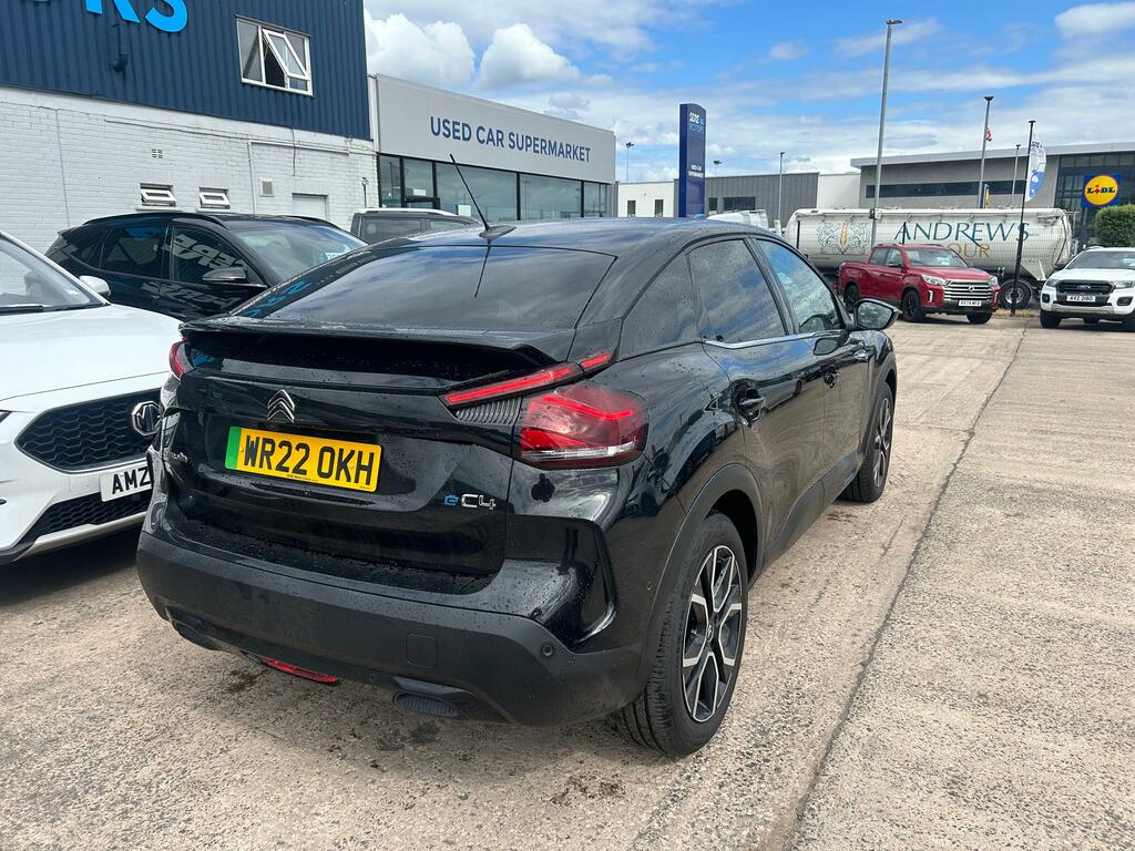 Citroen e-C4 100Kw Shine 50Kwh Black #4