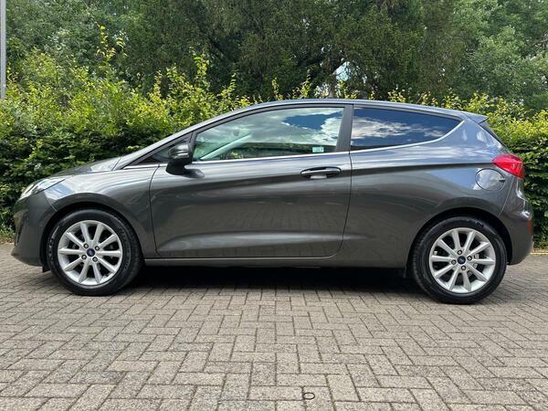 Ford Fiesta 1.0T Ecoboost Titanium Euro 6 Ss  #2