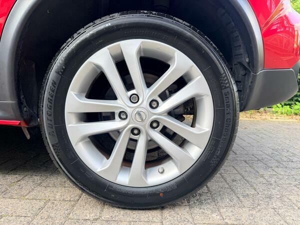 Nissan Juke Hatchback Grey #26