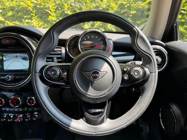 Mini Hatch F55 Mini 5-Door Cooper Exclusive Lci White #47