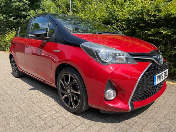 Toyota Yaris 1.5 Vvt-h Design E-cvt Euro 6 