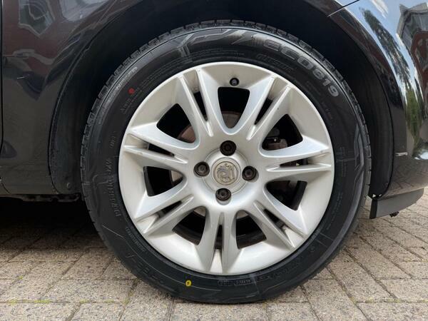 Vauxhall Corsa 1.4I 16V Sxi Silver #30