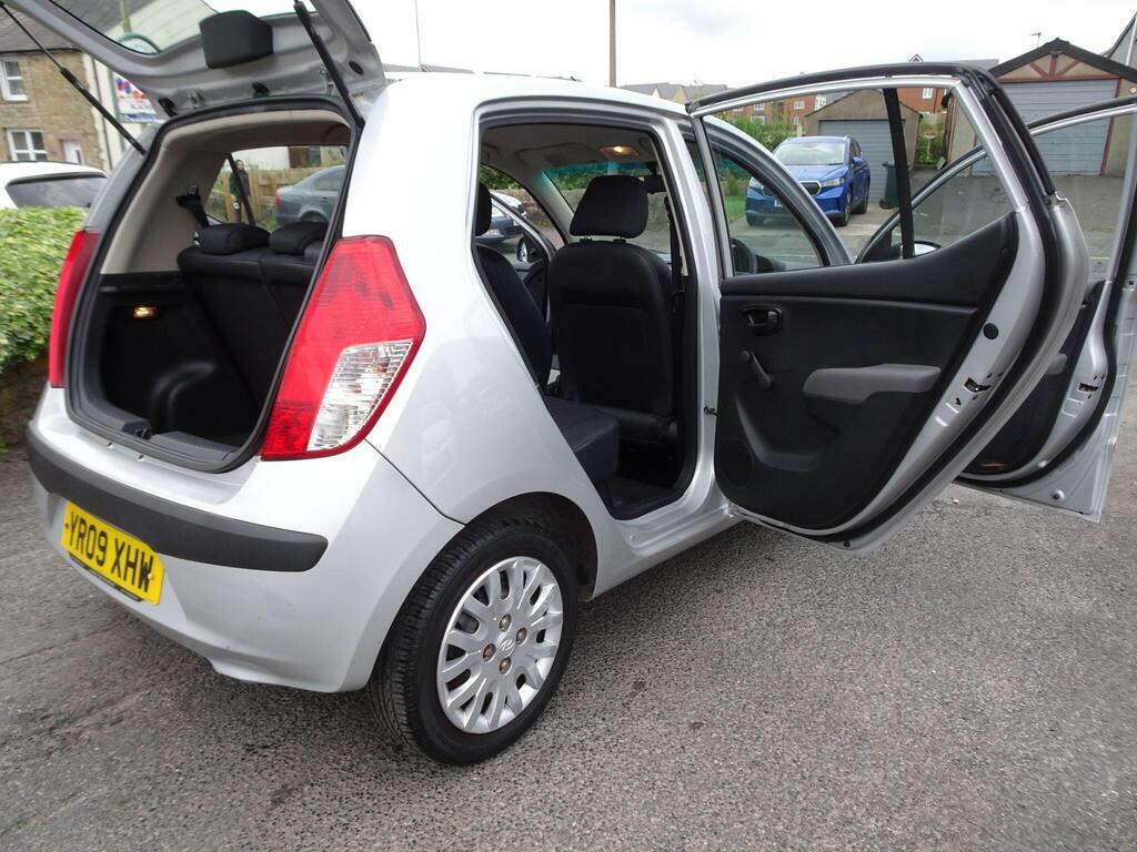 Hyundai I10 1.2 Comfort Hatchback Euro 4 77 Black #19