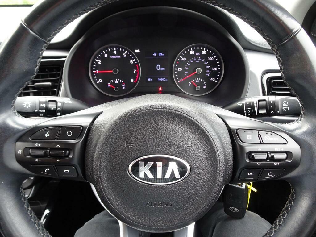 Kia RIO 2 Hatchback Grey #7