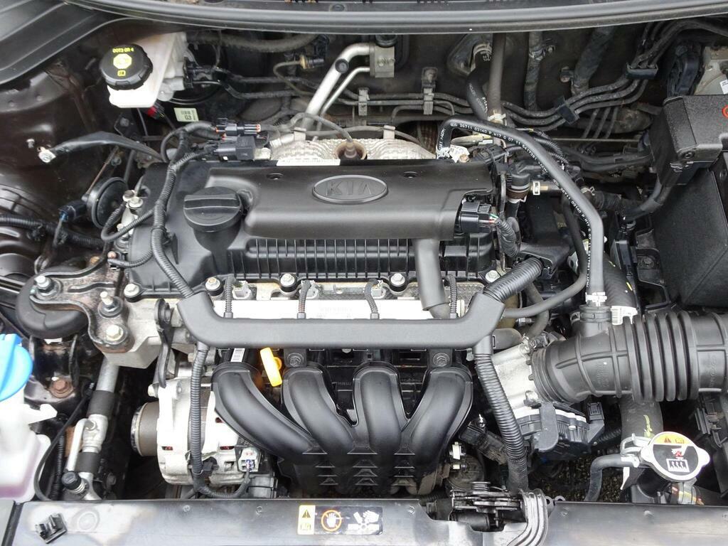 Kia RIO 2 Hatchback Grey #30