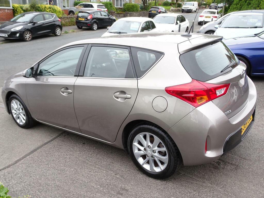 Toyota Auris 1.33 Dual Vvt-i Icon Euro 5 S S Brown #6