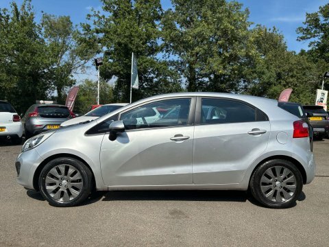 Kia RIO 1.25 2 Hatchback Silver #4