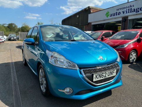Peugeot 208 Hatchback 1.6 Vti Feline Euro 5 201212 Grey #1