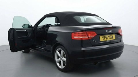 Audi A3 1.6 Tdi Technik Black #6
