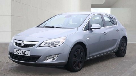 Vauxhall Astra Hatchback Red #5