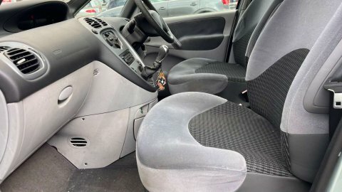 Citroen Xsara Picasso 2.0 Hdi Desire Silver #9