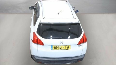 Peugeot 2008 1.6 E-hdi Allure White #4