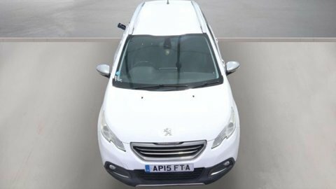 Peugeot 2008 1.6 E-hdi Allure White #2