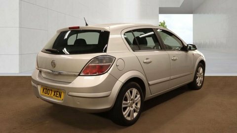 Vauxhall Astra 1.8I 16V Life Hatchback Beige #4