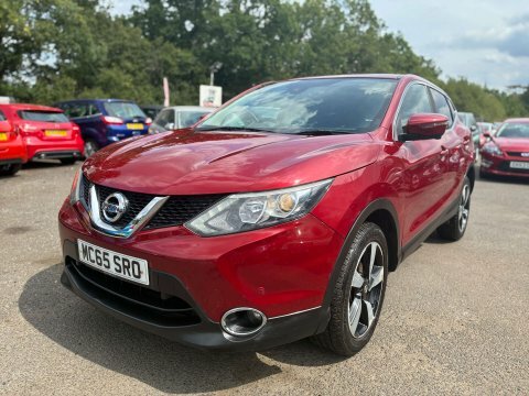 Nissan Qashqai 1.2 Dig-t N-tec Red #3