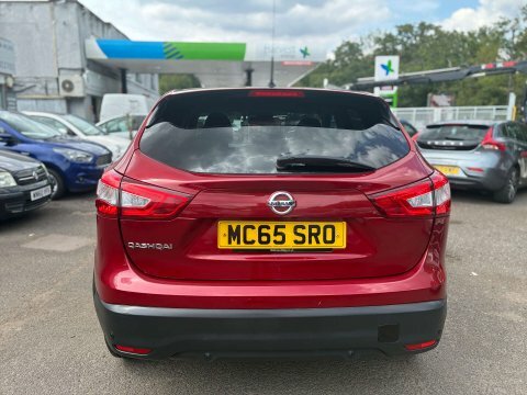 Nissan Qashqai 1.2 Dig-t N-tec Red #5