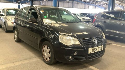 Volkswagen Polo 1.2 E Blue #1