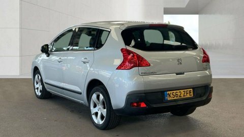 Peugeot 3008 1.6 E-hdi Active Silver #2