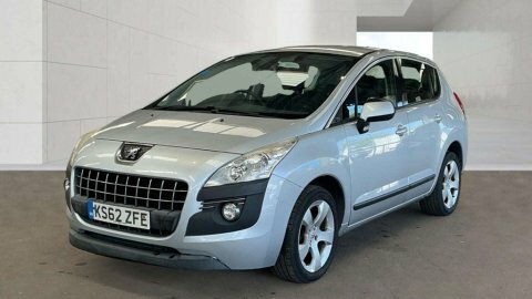 Peugeot 3008 1.6 E-hdi Active Silver #1