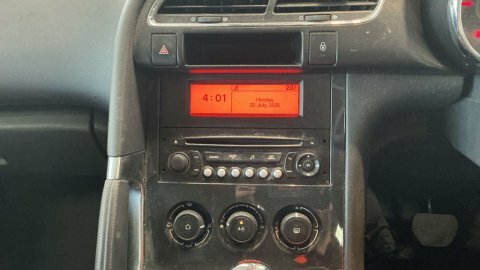 Peugeot 3008 1.6 E-hdi Active Silver #8