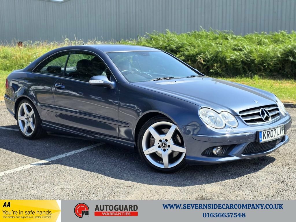 Mercedes-Benz CLK 2.1L Sport Blue