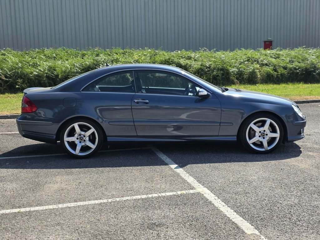 Mercedes-Benz CLK 2.1L Sport Blue #2