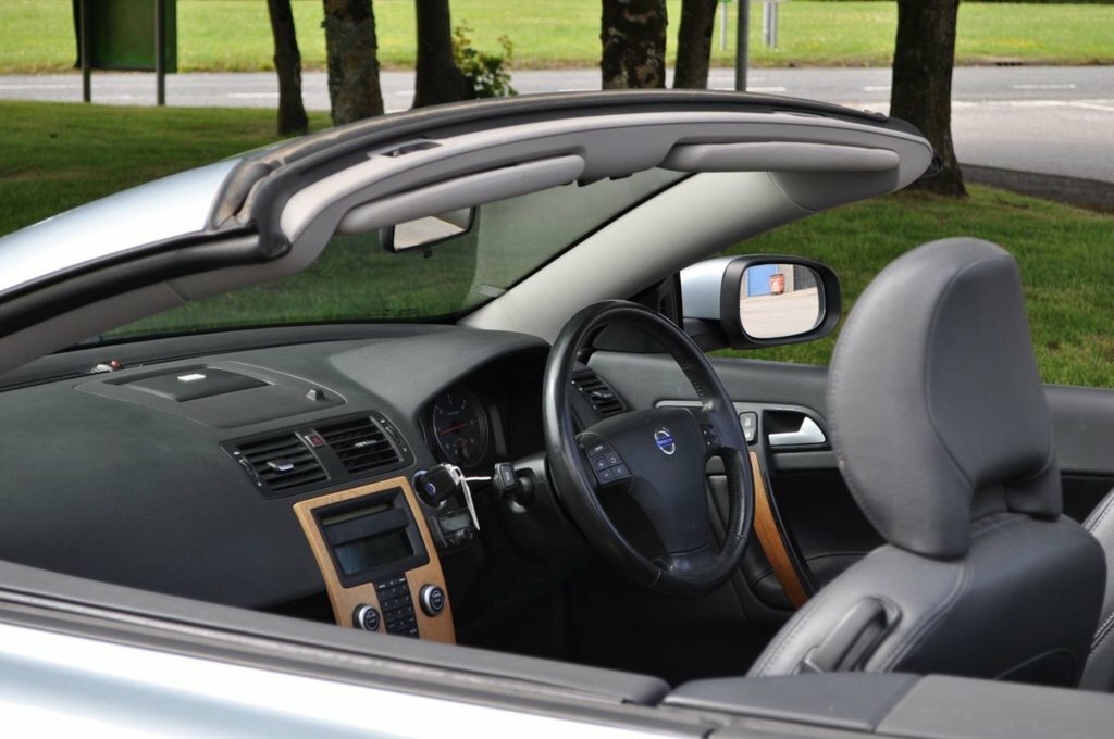 Volvo C70 Sport 2-Door Just 67K Last Owner 11 Years Silver #9