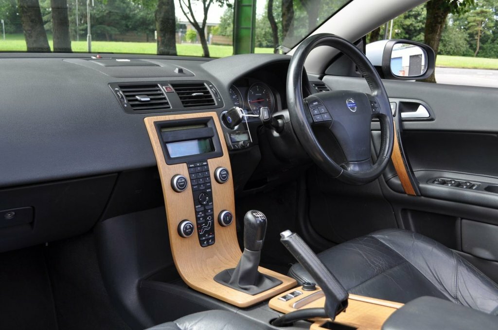 Volvo C70 Sport 2-Door Just 67K Last Owner 11 Years Silver #10