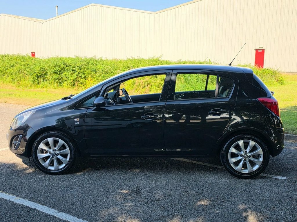 Vauxhall Corsa 1.2L Excite Black #6