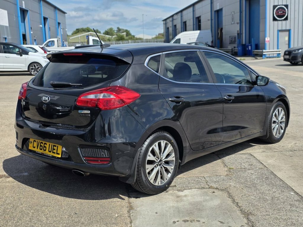 Kia Ceed 1L 3 Black #3