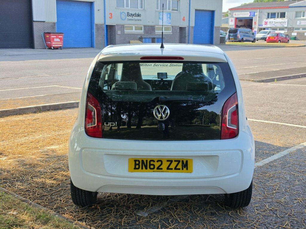 Volkswagen Up 1L High Up BN62ZZM White #4