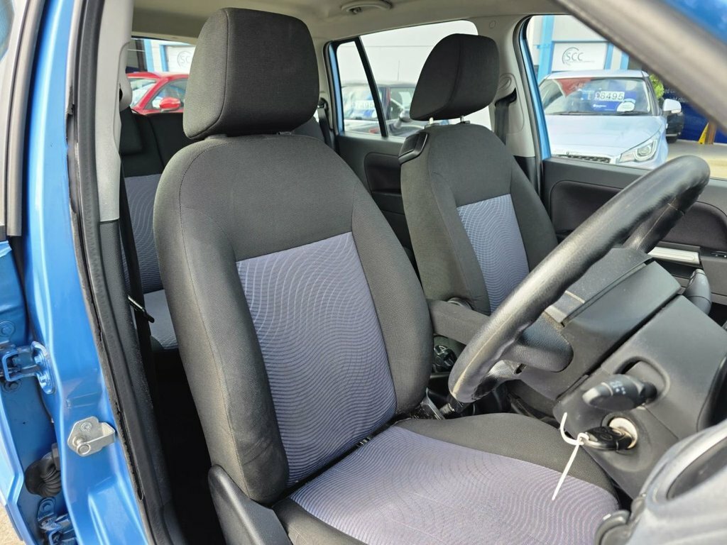 Ford Fusion 1.4 Zetec Climate 68 Bhp Silver #13