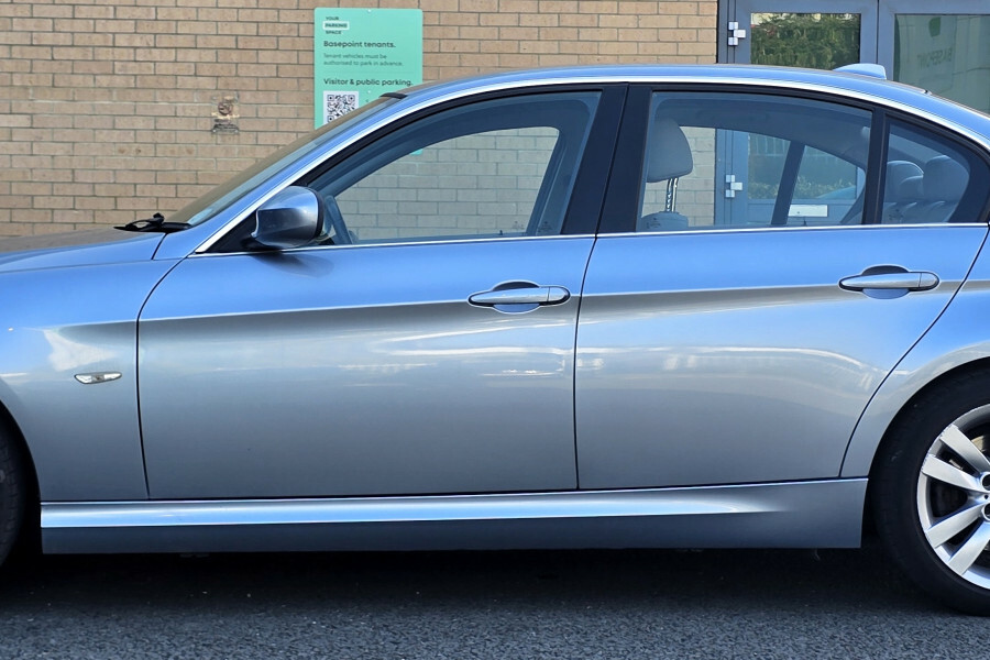 BMW 3 Series Saloon Blue #6