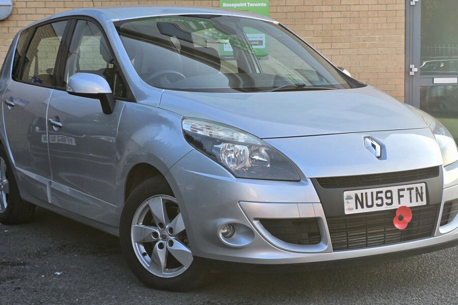 Renault Scenic Mpv Silver