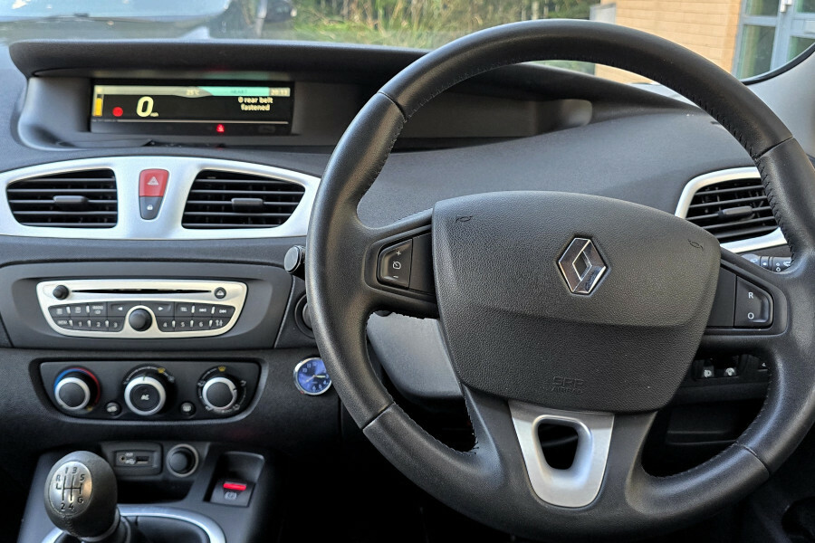 Renault Scenic 1.6 Dynamique Vvt 5Str 111 Bhp Blue #17