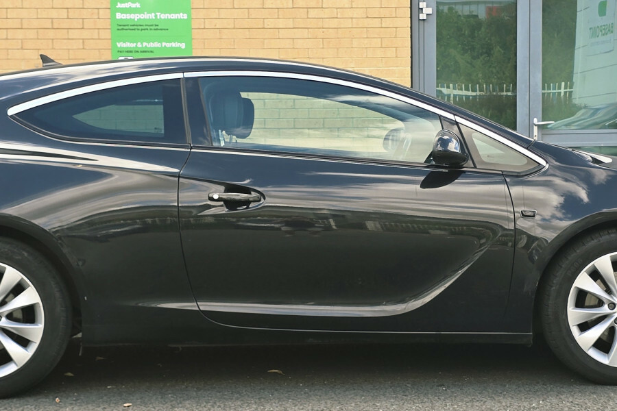 Vauxhall Astra GTC Hatchback Black #5