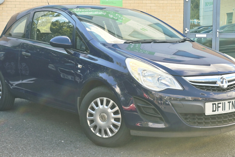 Vauxhall Corsa 1.2I 16V Exclusiv Grey #1