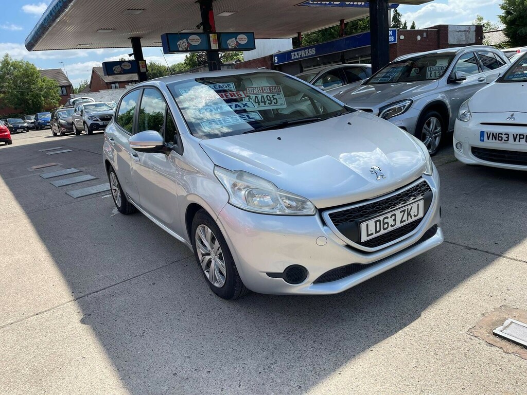 Peugeot 208 Hatchback 1.4 Hdi Access Euro 5 201319 Silver