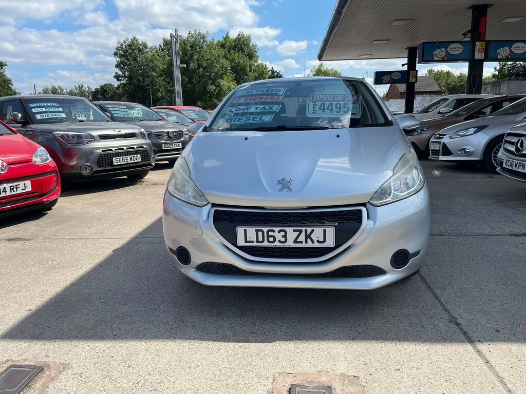 Peugeot 208 Hatchback 1.4 Hdi Access Euro 5 201319 LD63ZKJ Silver #6